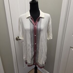 Hollister Men's Cream and Gray Button Down Shirt